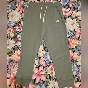 New Nike Womens Olive Green Sweatpants